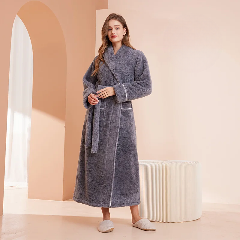 Ankle-length piped sherpa robe for women