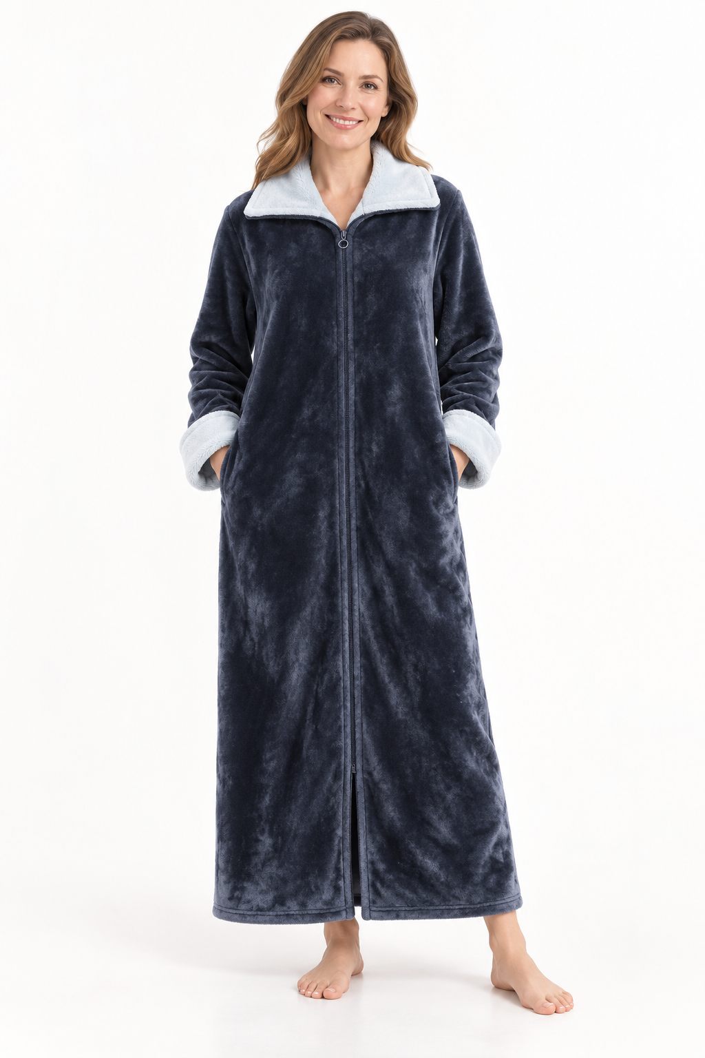 Zip-up fleece robe for women