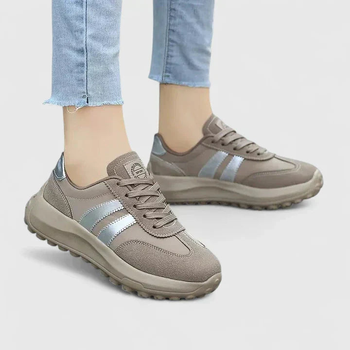 Retro lugged-sole sneakers for women