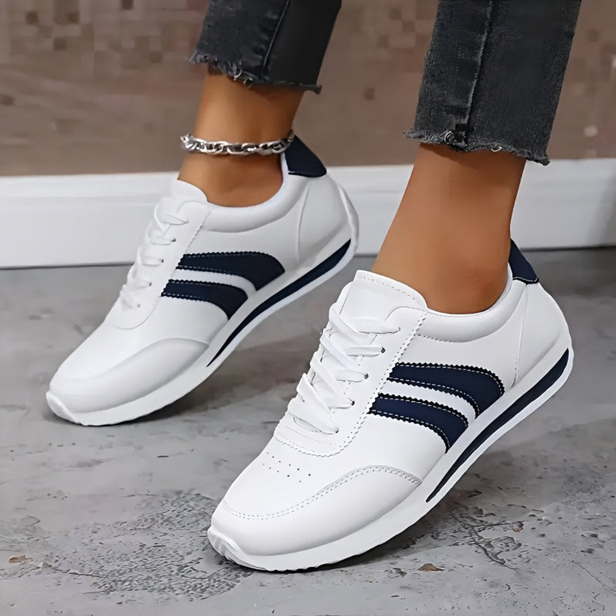 Striped leather-look sneakers for women