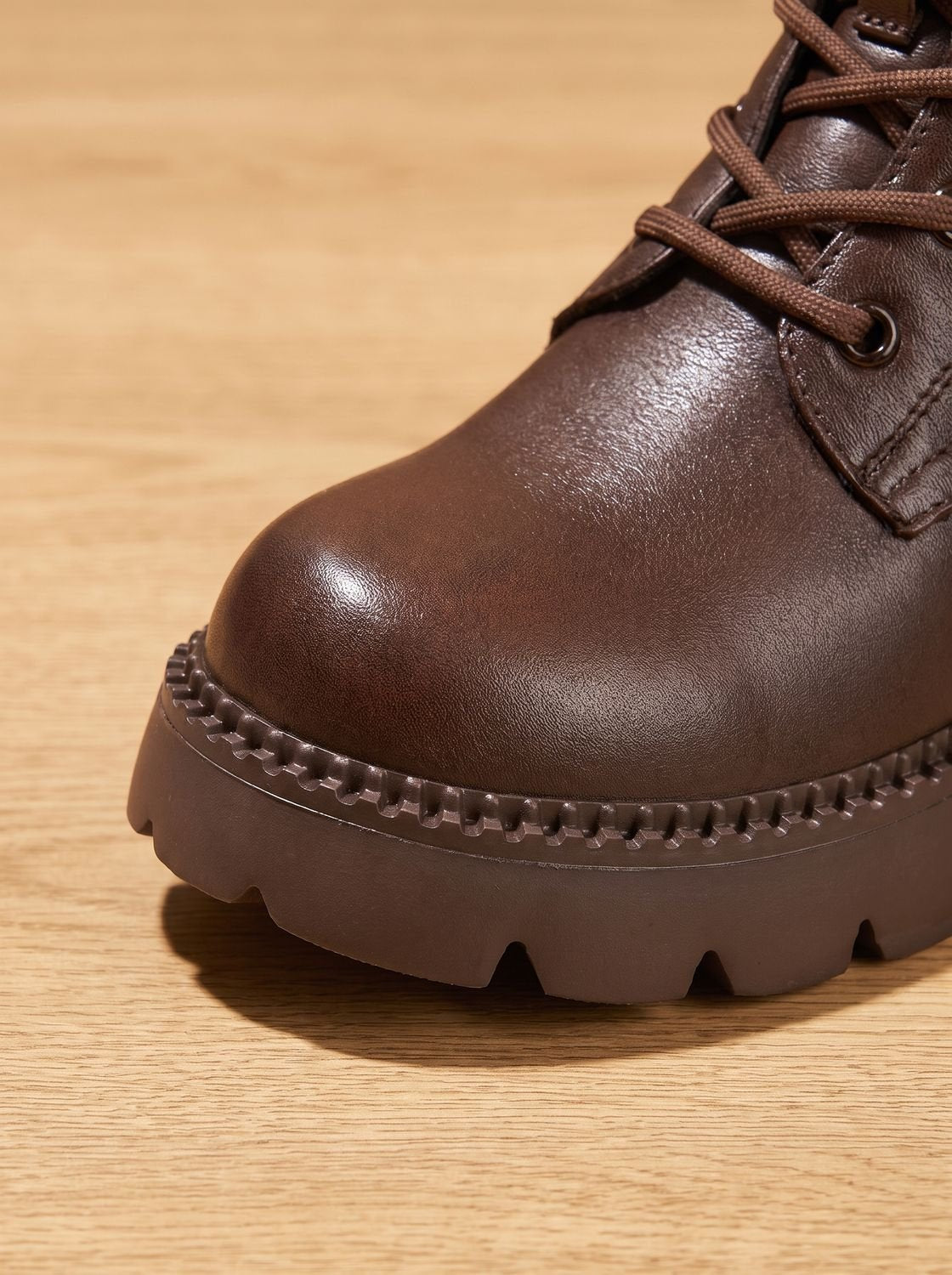 Lace-up lug sole platform ankle boots for women
