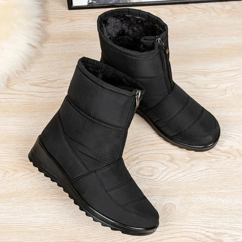 Quilted water-resistant ankle snow boots for women