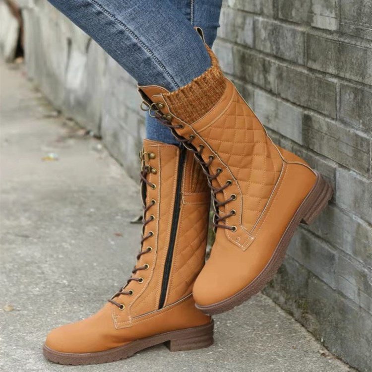 Quilted lace-up mid-calf winter boots with knit cuff for women