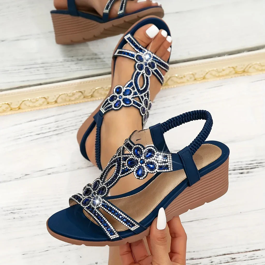 Sandalias taco compensado detalle