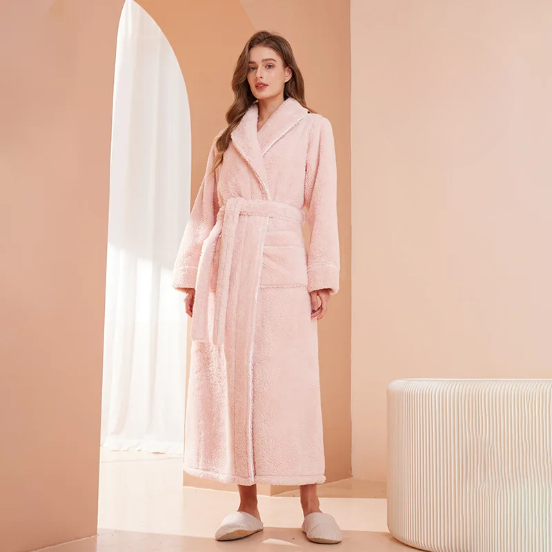Ankle-length piped sherpa robe for women