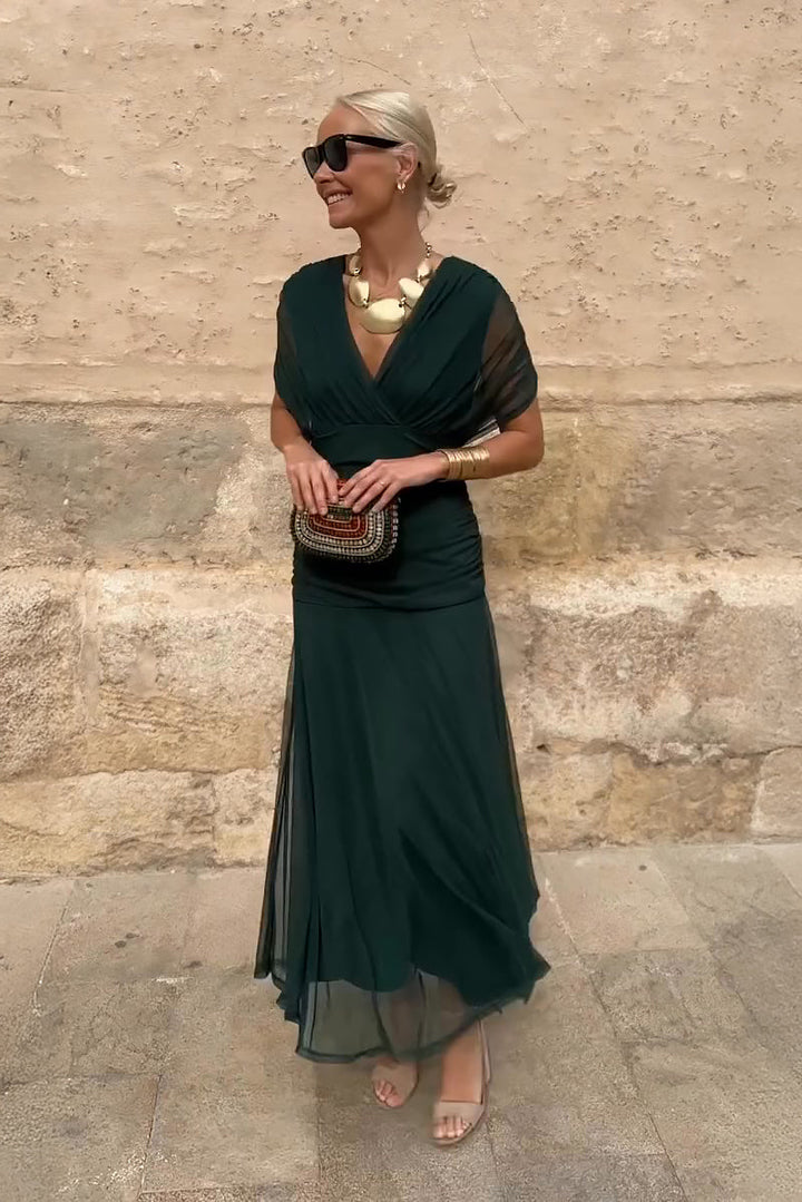 Vestido elegante con cuello en V