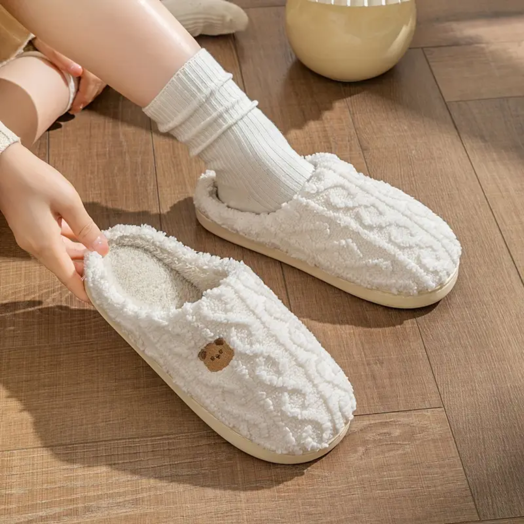 Bear print sherpa slippers in white for women