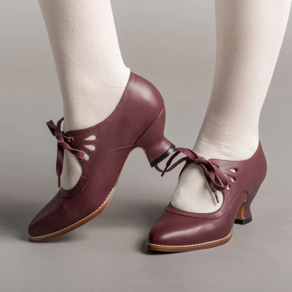 Vintage ribbon tie cutout kitten heels for women