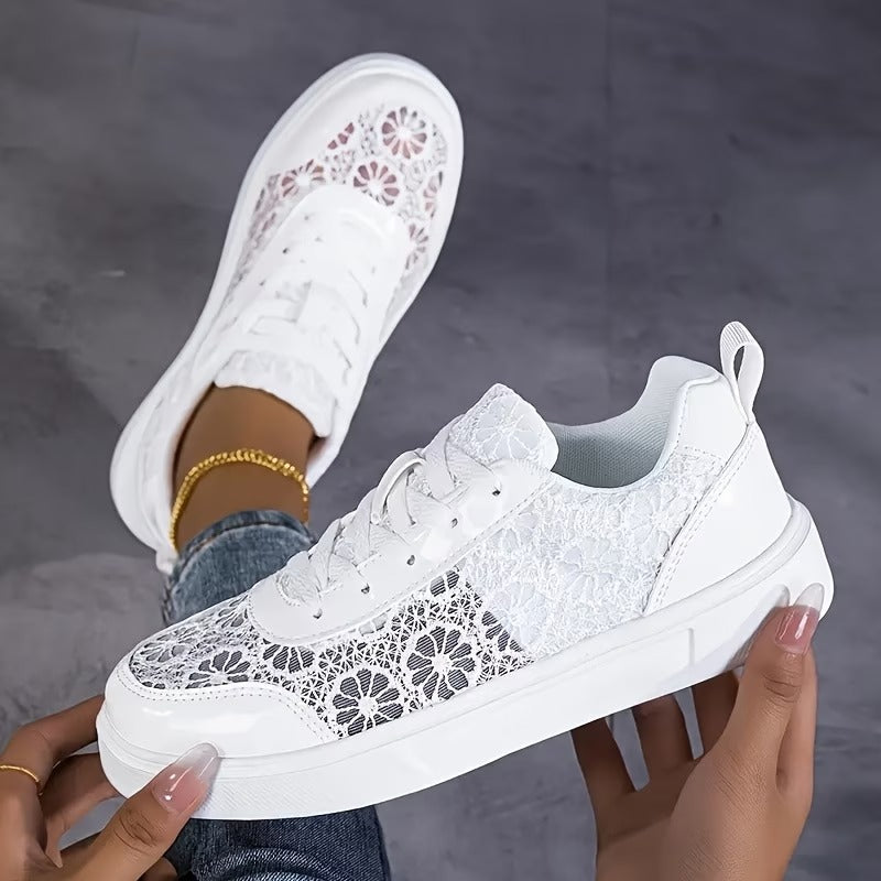 Zapatillas de encaje floral mujer detalle