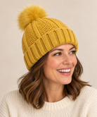 Chunky knit pom-pom beanie for women