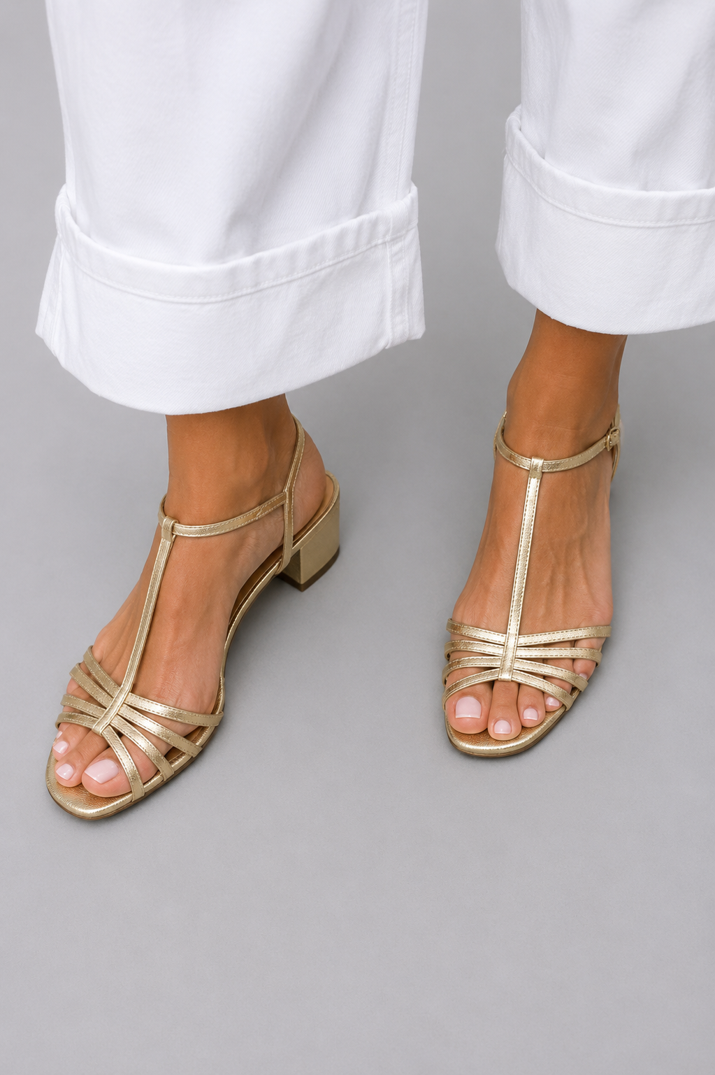 Tacones metalizados oro