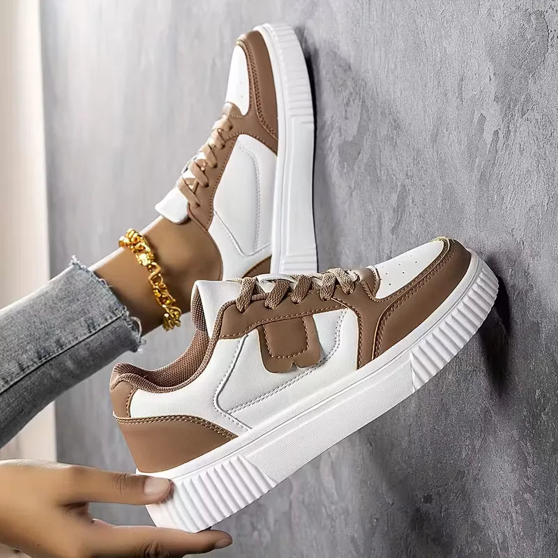 Panelled court sneakers for women