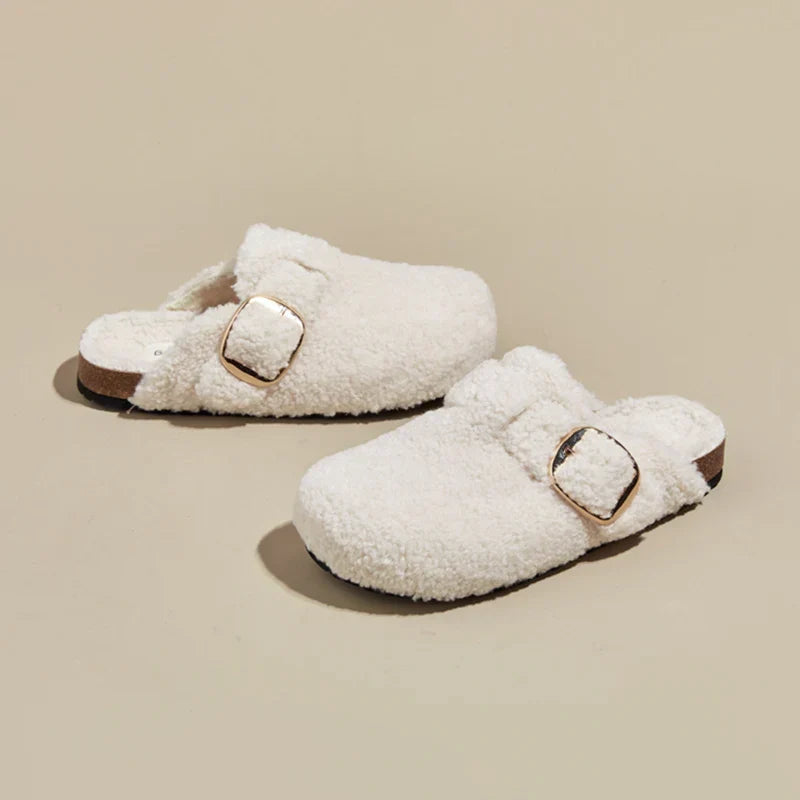 Sueco de plush zapato