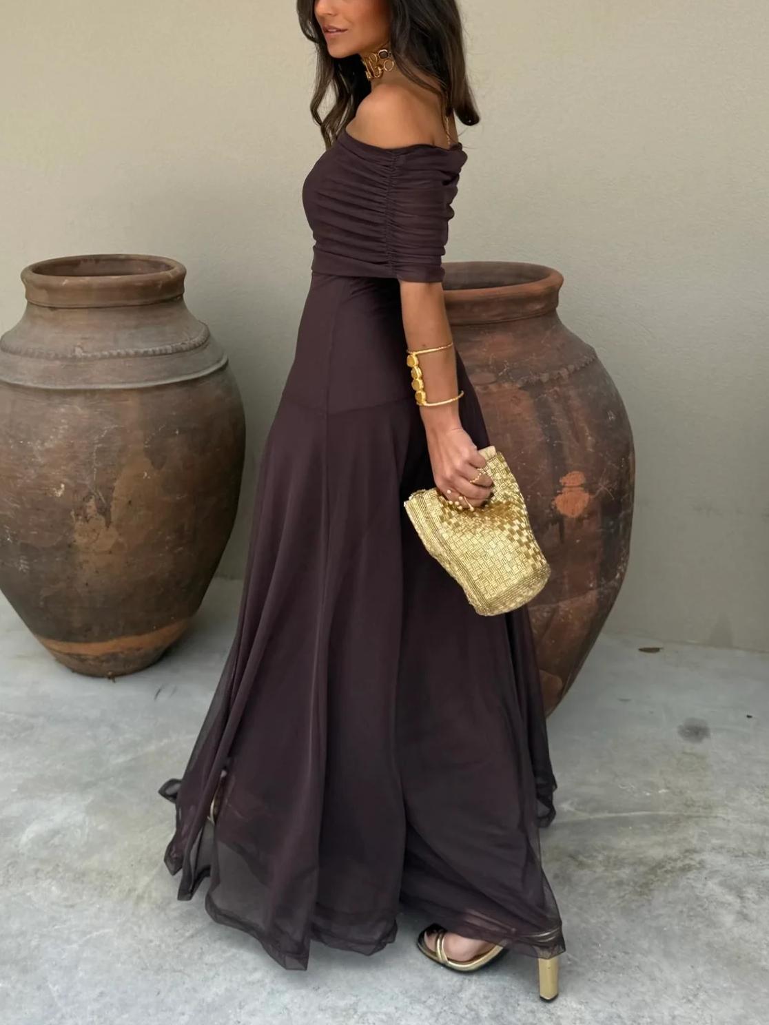 Vestido largo con hombros descubiertos para mujer