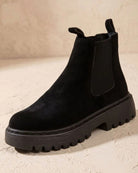 Chelsea boots in black for women