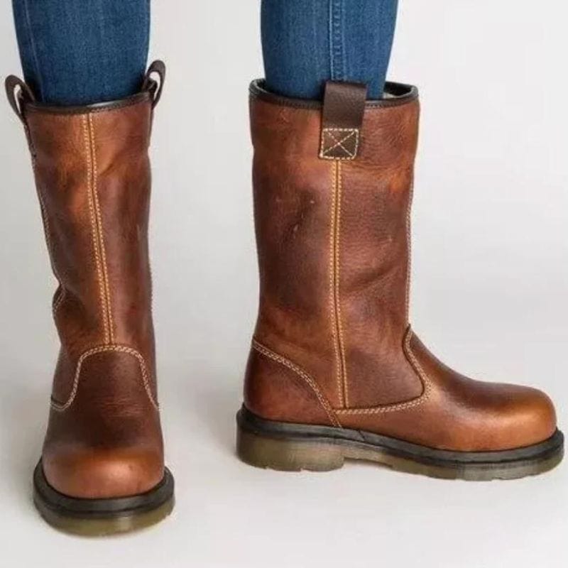 Mid-calf winter boots in brown for women