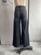 Flowing wide leg jeans for women