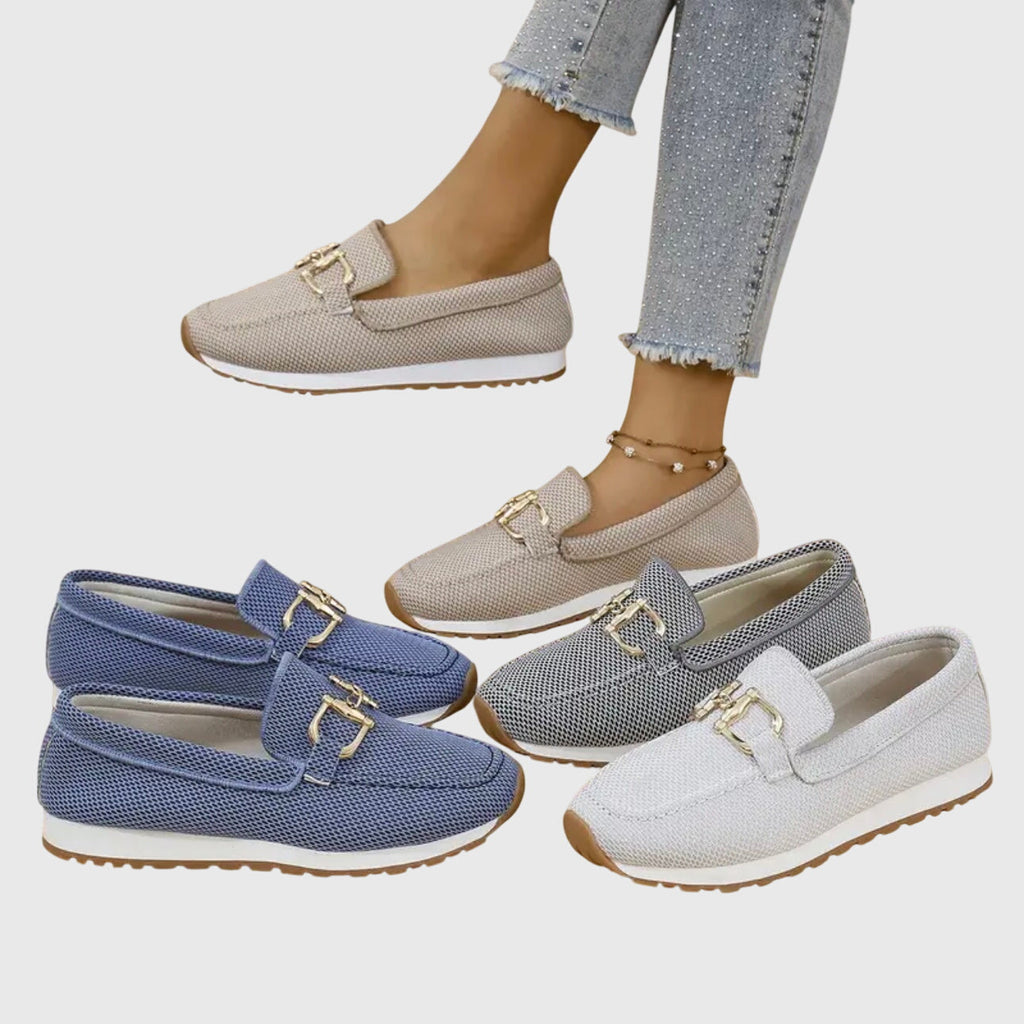 Mocasines con hebilla dorada mujer estilo
