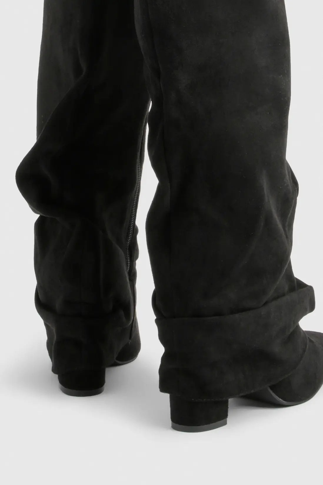 Pointed toe knee-high slouch boots for women