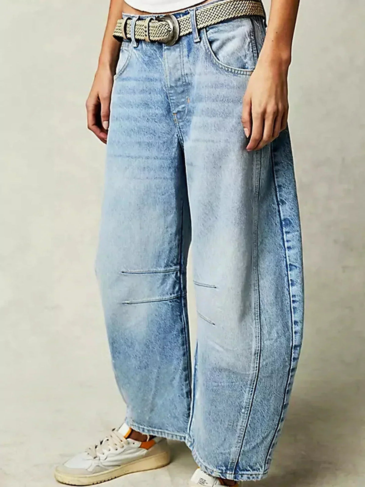 Curved barrel leg jeans for women