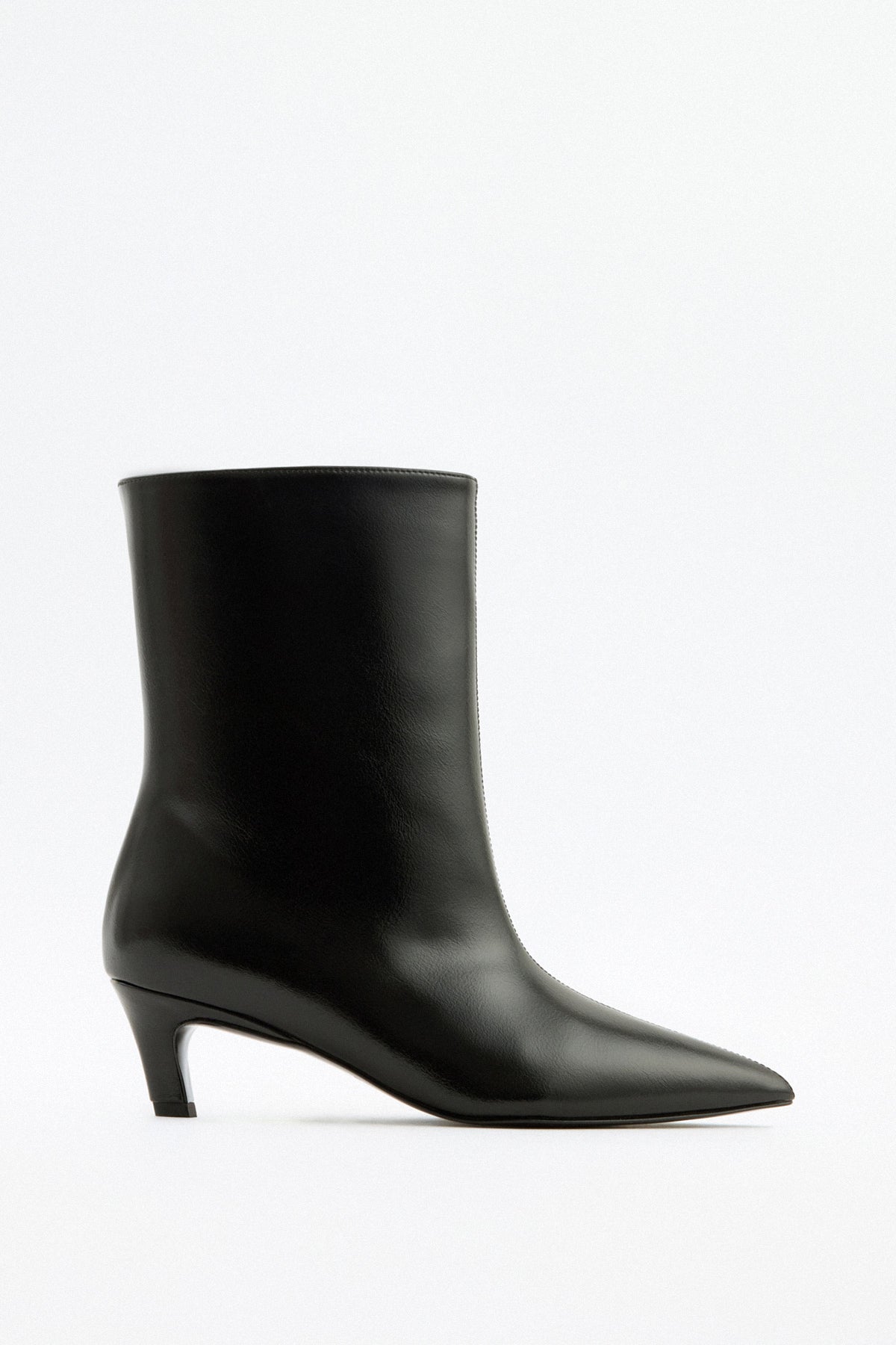 Pointed kitten heel ankle boots for women