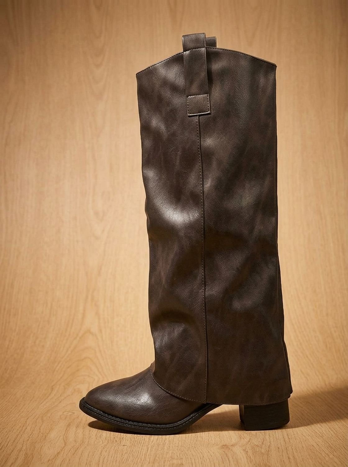 Fold-over western boots in brown or black for women