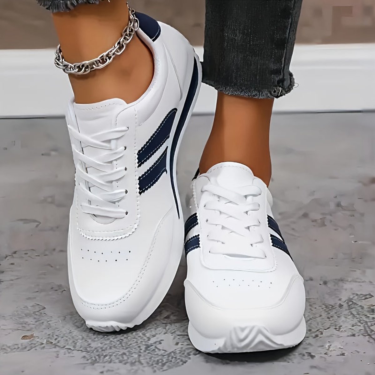 Striped leather-look sneakers for women
