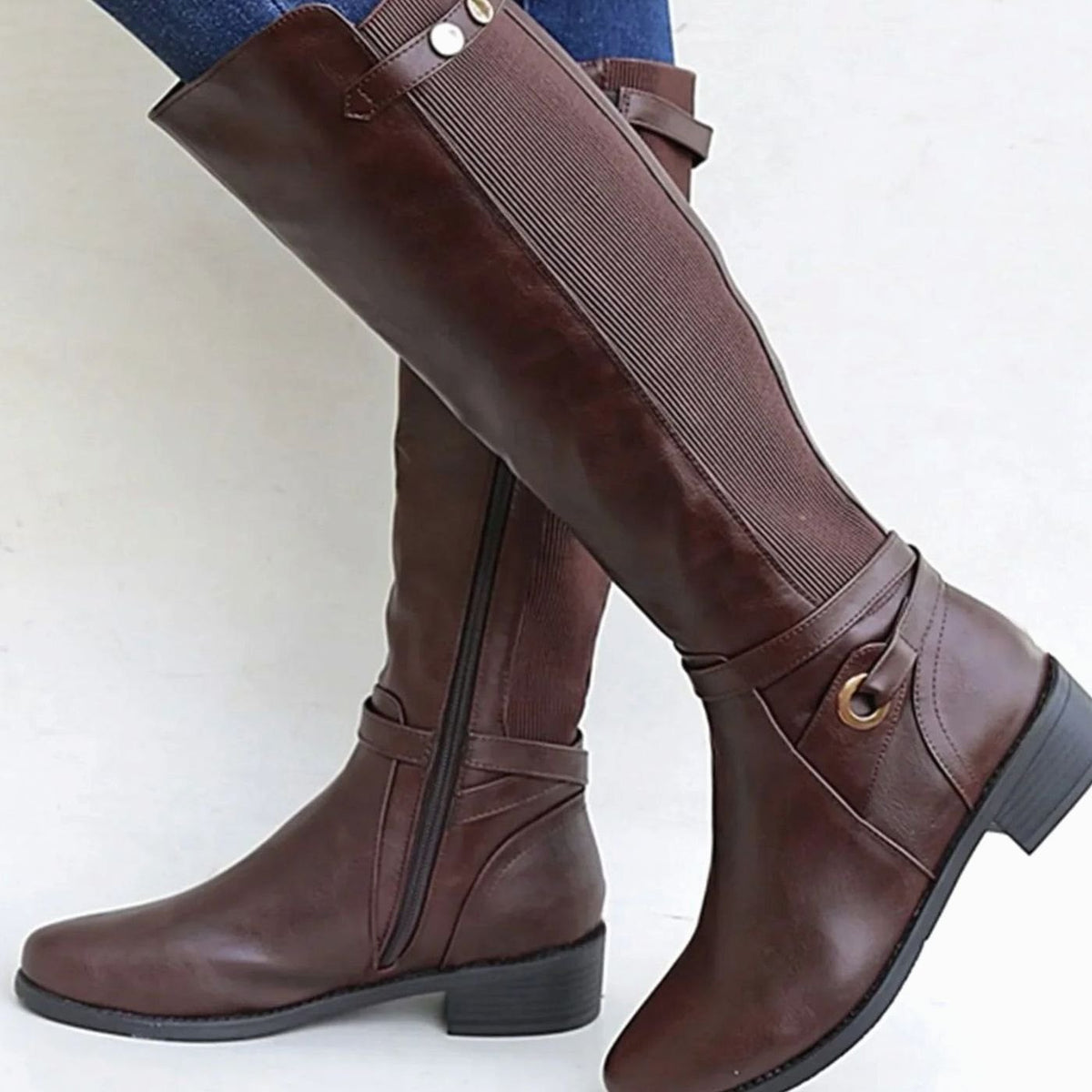 Knee-high riding boots in brown or black for women
