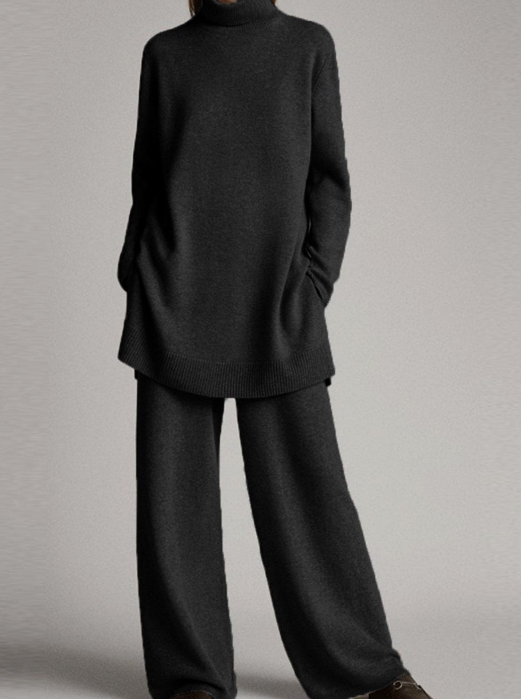Longline turtleneck knit lounge set in black for women