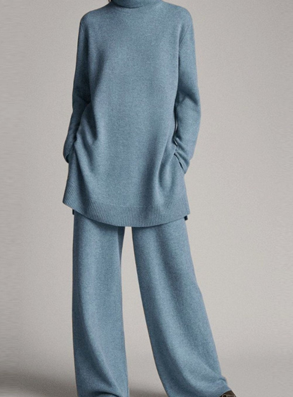 Longline turtleneck knit lounge set in blue for women
