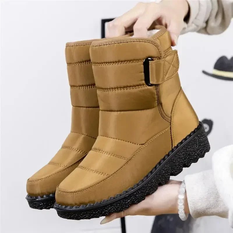 Quilted water-resistant ankle snow boots in khaki for women